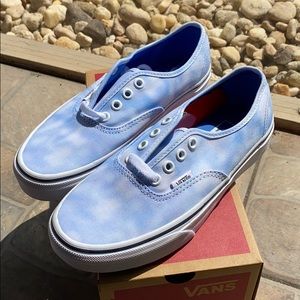 *SOLD* via ebay. Vans Authentic women’s.